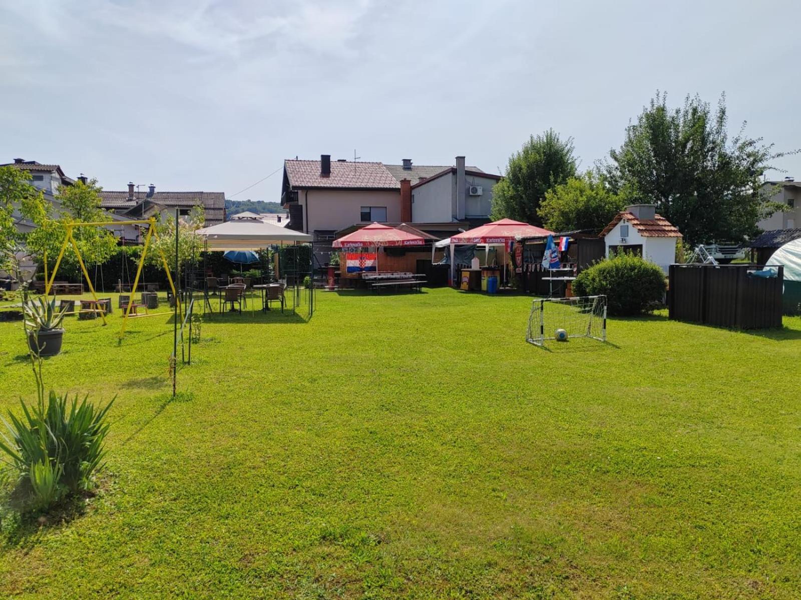 Apartman Ivana Karlovac Buitenkant foto