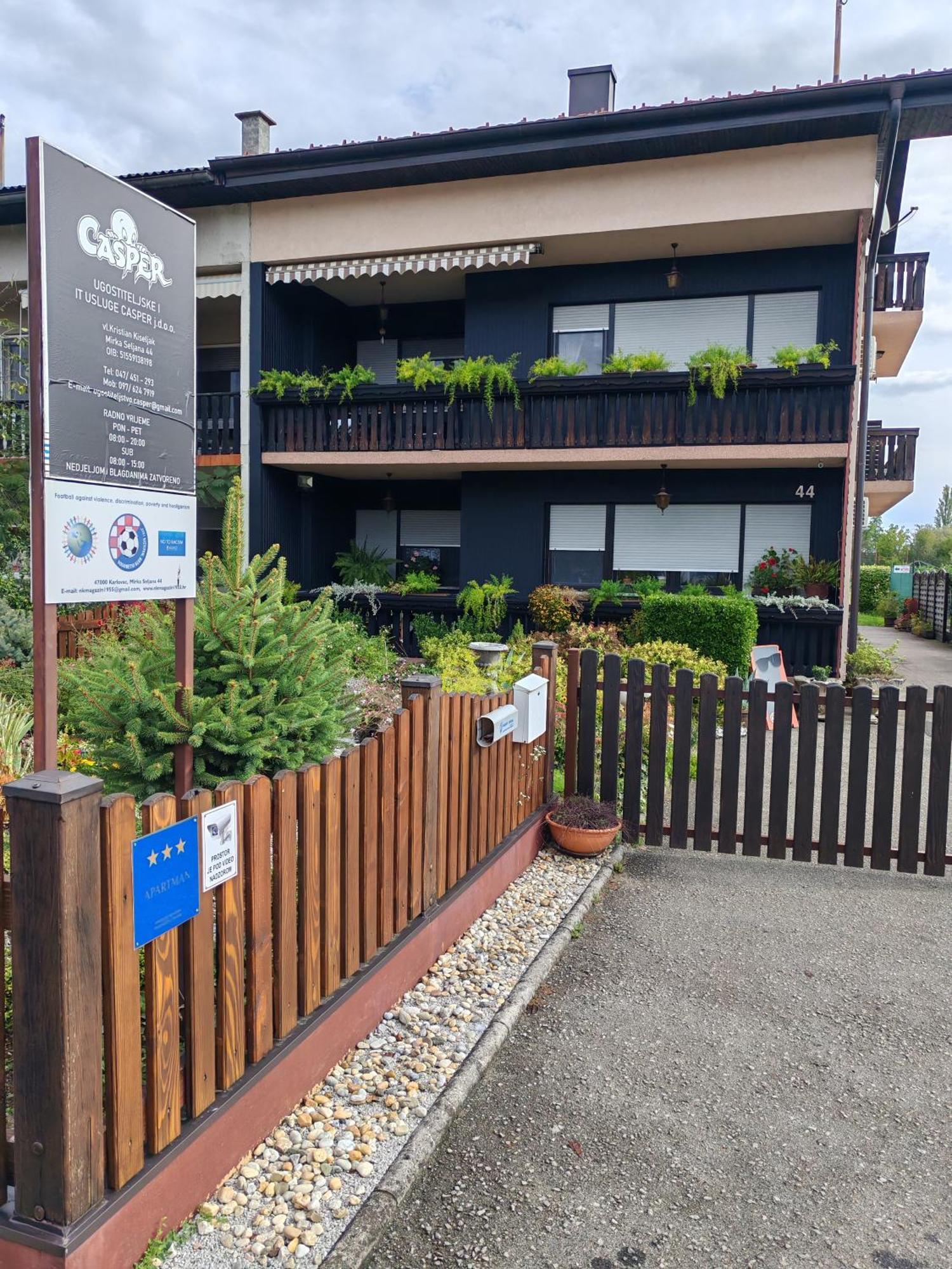 Apartman Ivana Karlovac Buitenkant foto